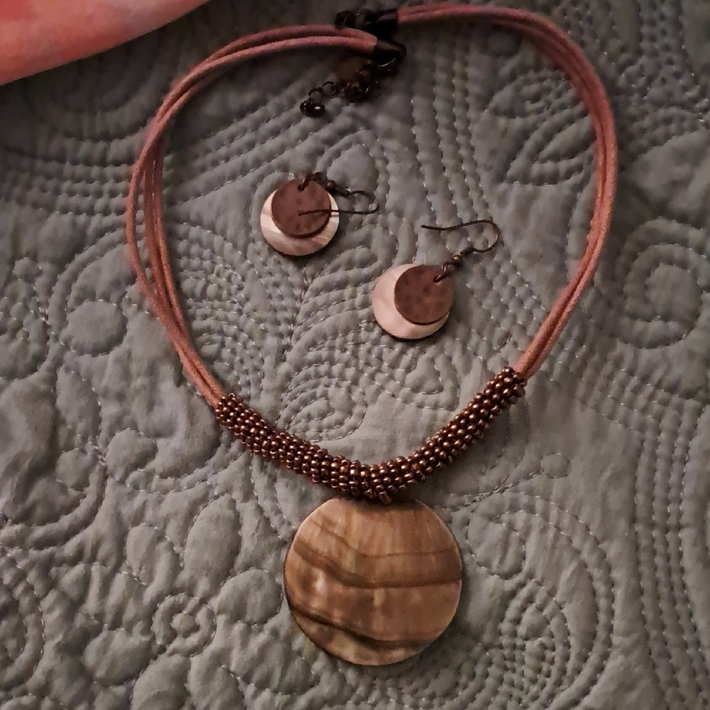 Lia Sophia Jewelry 3pc Set/Copper Beading & Shell